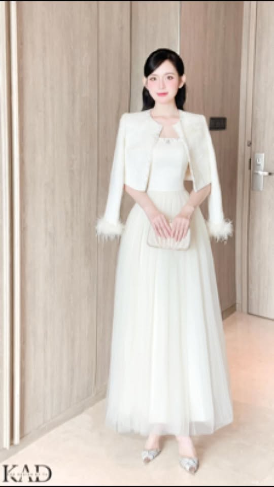 [🆕🇻🇳] KAD Design 👕 Top1Fashion 👗  𝐋𝐀𝐌𝐎𝐎𝐍 𝐒𝐄𝐓
Nâng tầm phong cách cùng KAD với Lamoon set được thiết kế trên nền chất liệu dạ Tweet kết hợp đầm layer lưới mềm mại và uyển chuyển. Chi tiết đí , shares-0✔️ , likes-18❤️️ , date-2025-12-24 22:18:07🇻🇳🇻🇳🇻🇳📰🆕