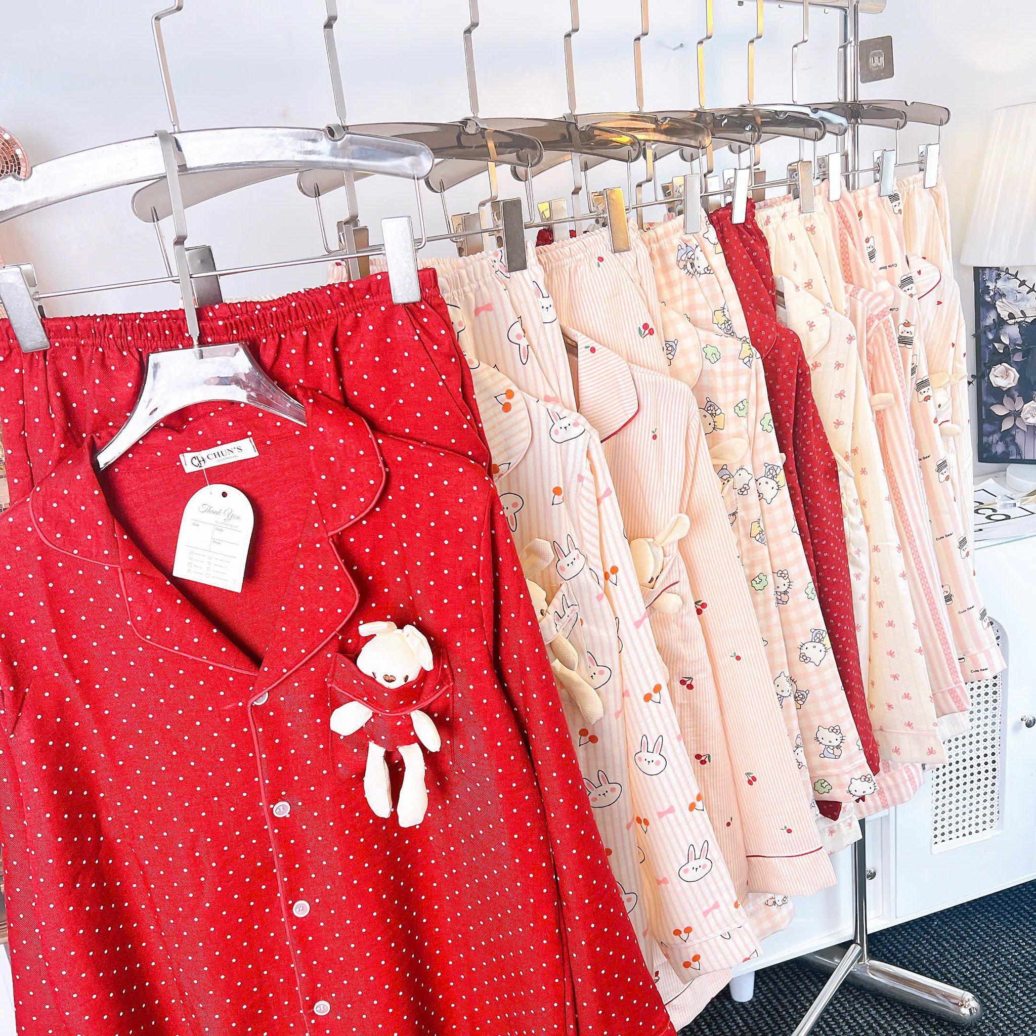 [🆕🇻🇳] LINH TÂY STORE 👕 Top1Fashion 👗  Mẫu áo len cực kì HOT bên nội địa QUẢNG CHÂU đây các chị ơi #AKI5711 , shares-0✔️ , likes-2❤️️ , date-2025-12-24 16:21:44🇻🇳🇻🇳🇻🇳📰🆕