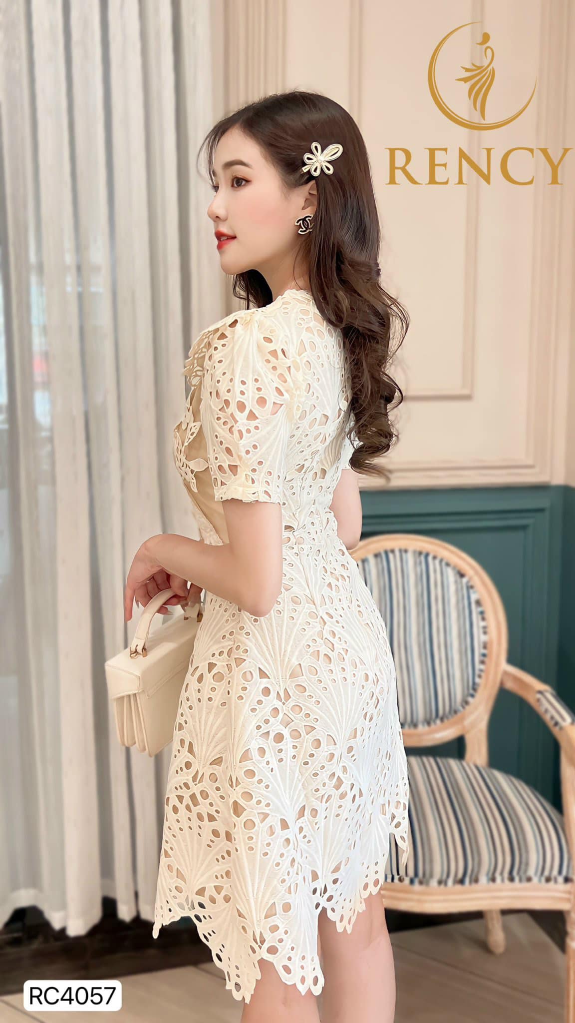 [🆕🇻🇳] LINH LEE – Áo quần thiết kế, hàng xuất dư 👕 Top1Fashion 👗  Đầm ren kem RC4057 #V529 giá sale #399K

CHÍNH SÁCH MUA HÀNG ONLINE:
 ƯU ĐÃI thêm 5%/tổng bill dành cho khách hàng LIKE và SHARE 3 bài trên trang cá nhân 
 , shares-1✔️ , likes-0❤️️ , date-2025-12-30 03:51:51🇻🇳🇻🇳🇻🇳📰🆕