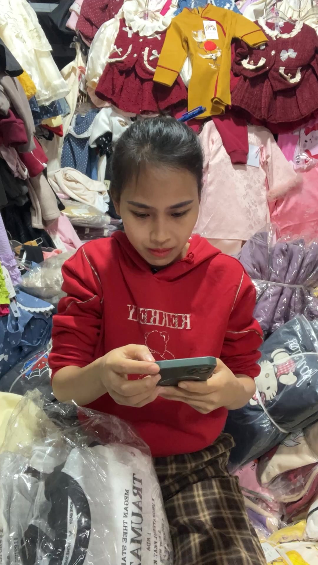[🆕🇻🇳] Đồ Sơ Sinh OcSen Shop – Chuyên đồ sơ sinh trọn gói chính hãng của các thương hiệu nổi tiếng Dono&Dono, Haenim, Emong, Hegen 🧑‍🧒❤️️👶⭐️  16 LÝ DO MẸ NÊN CHỌN APPLECRUMBY – SLIMDRY EASYDAY
(Chuẩn nội địa Malaysia – Nhẹ như mây, khô thoáng cả ngày)
 Khô thoáng & thấm hút
1⃣ Lõi GreenCo , shares-1✔️ , likes-2❤️️ , date-2025-12-30 02:27:58🇻🇳🇻🇳🇻🇳📰🆕