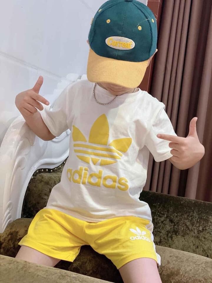[🆕🇻🇳]  KIDS – THỜI TRANG CỦA BÉ 🧑‍🧒❤️️👶⭐️ Set bộ adidas đẹp lm nhé các mom oi.

Mở màn 40 bộ sẵn nhé các mom.
Size từ 1 đến 10 tuổi nhé ạ.
110k/bộ
 , shares-0✔️ , likes-0❤️️ , date-2020-04-27 01:37:11🇻🇳🇻🇳🇻🇳📰🆕