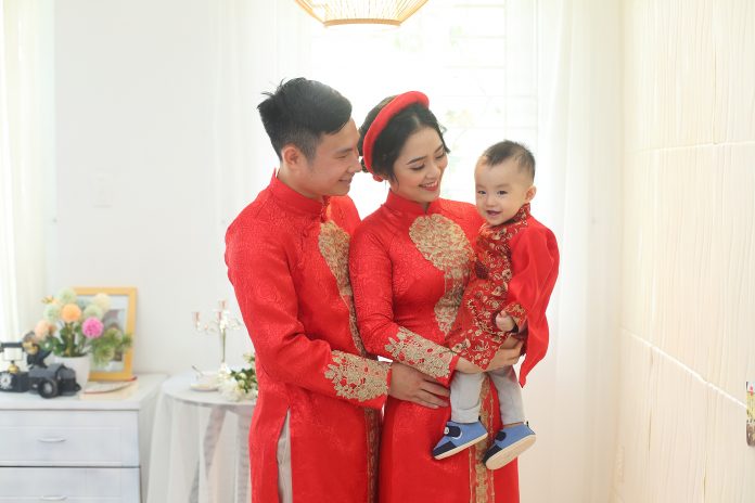 Các studio Hà Nội – Sài Gòn rộn ràng mùa chụp ảnh gia đình Tết cuối năm