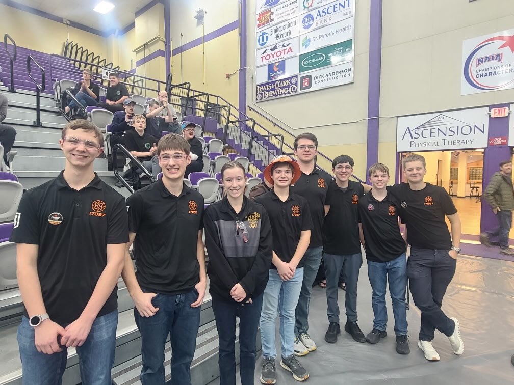 1st place, let’s go!! Good job to all for the crazy amount of effort that we put in over the last f 🤖 Top1Robot 🛠️