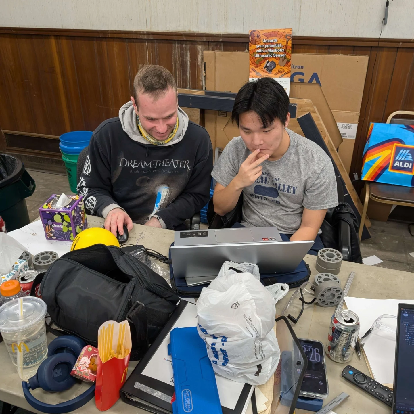 Ukrainian-made Robotic Complex With Twin AKs Controlled by Steam Deck #warinukraine [🤖🇻🇳]