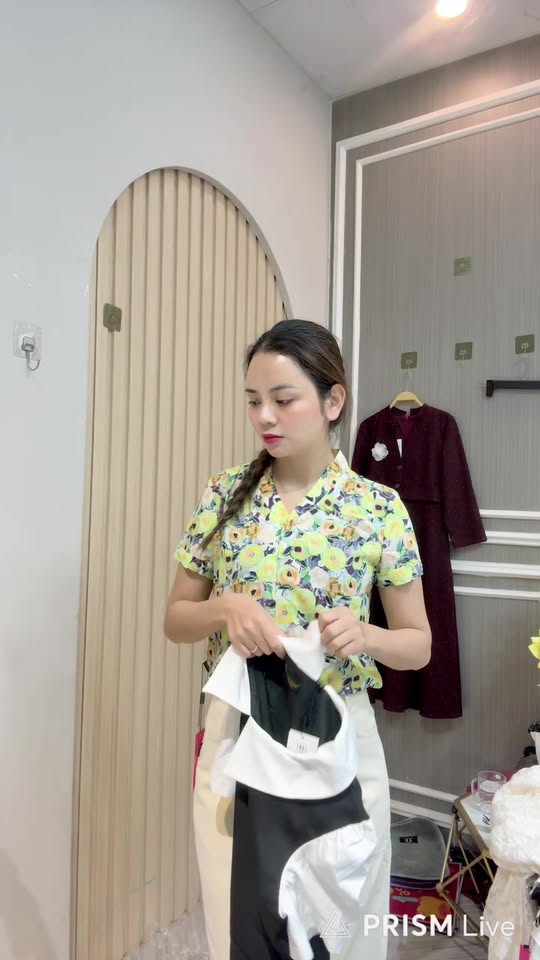 [🆕🇻🇳] Nguyễn Liên Chuyên Đầm Công Sở – Quần Áo Mua Lẻ Rẻ Bằng giá Bán Buôn [🆕Top1Vietnam🇻🇳] 👕 Top1Fashion 👗  c\u1eaft bom c\u00f9ng em 49k 99k”},”is_text_only_story”:false,”id”:”UzpfSTEwMDA2NDY0ODcyMDcyODpWSzoxNzUzMzExODc1MzQ2MTI1″},”__module_operation_CometFeedSt , shares-1✔️ , likes-4❤️️ , date-2026-01-20 03:03:31🇻🇳🇻🇳🇻🇳📰🆕