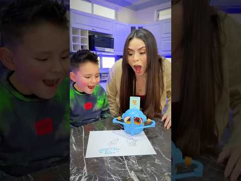 ROBOT QUE DIBUJA SOLO 😱 real o falso? 🤔