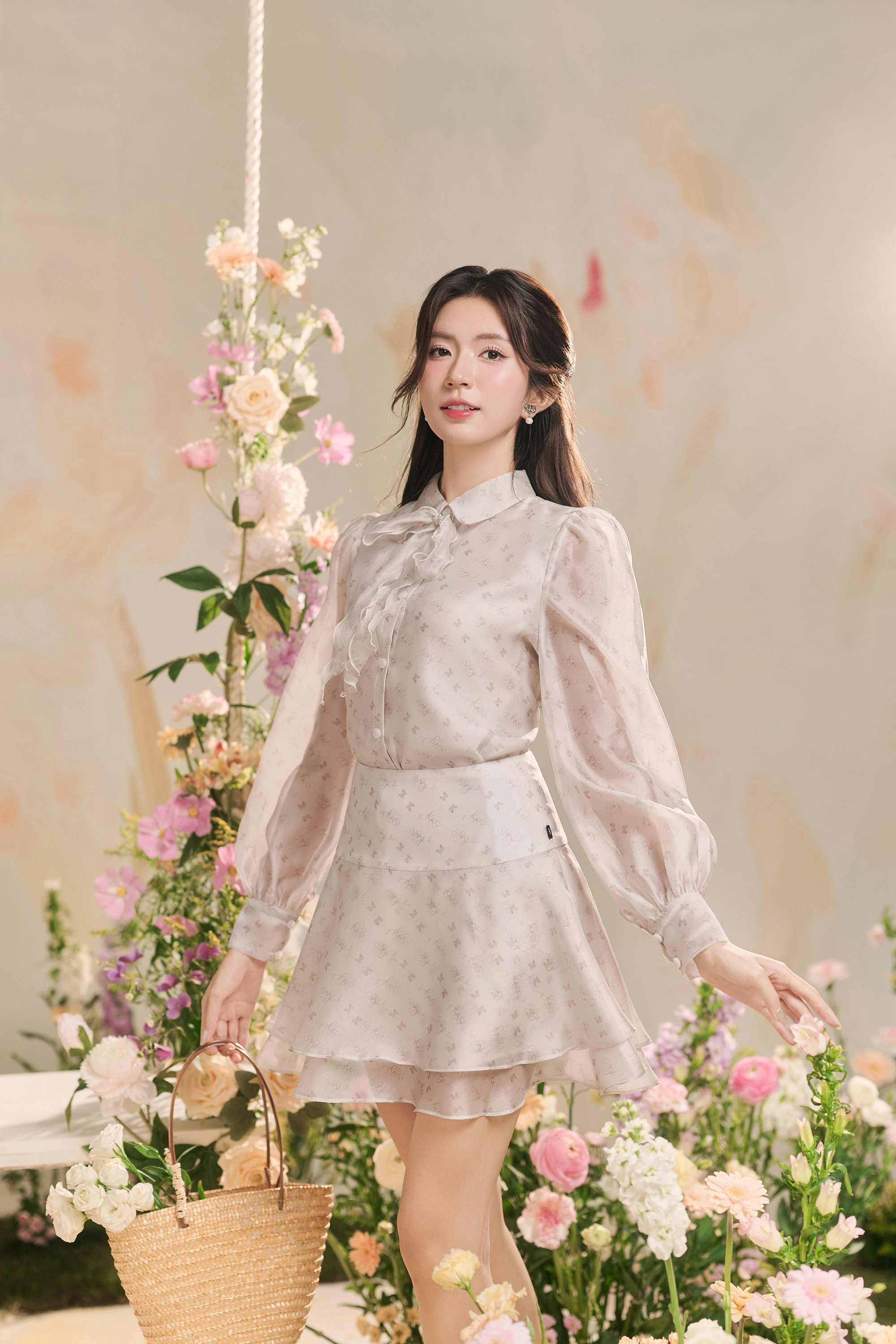 LẠC GIỮA RỪNG MER