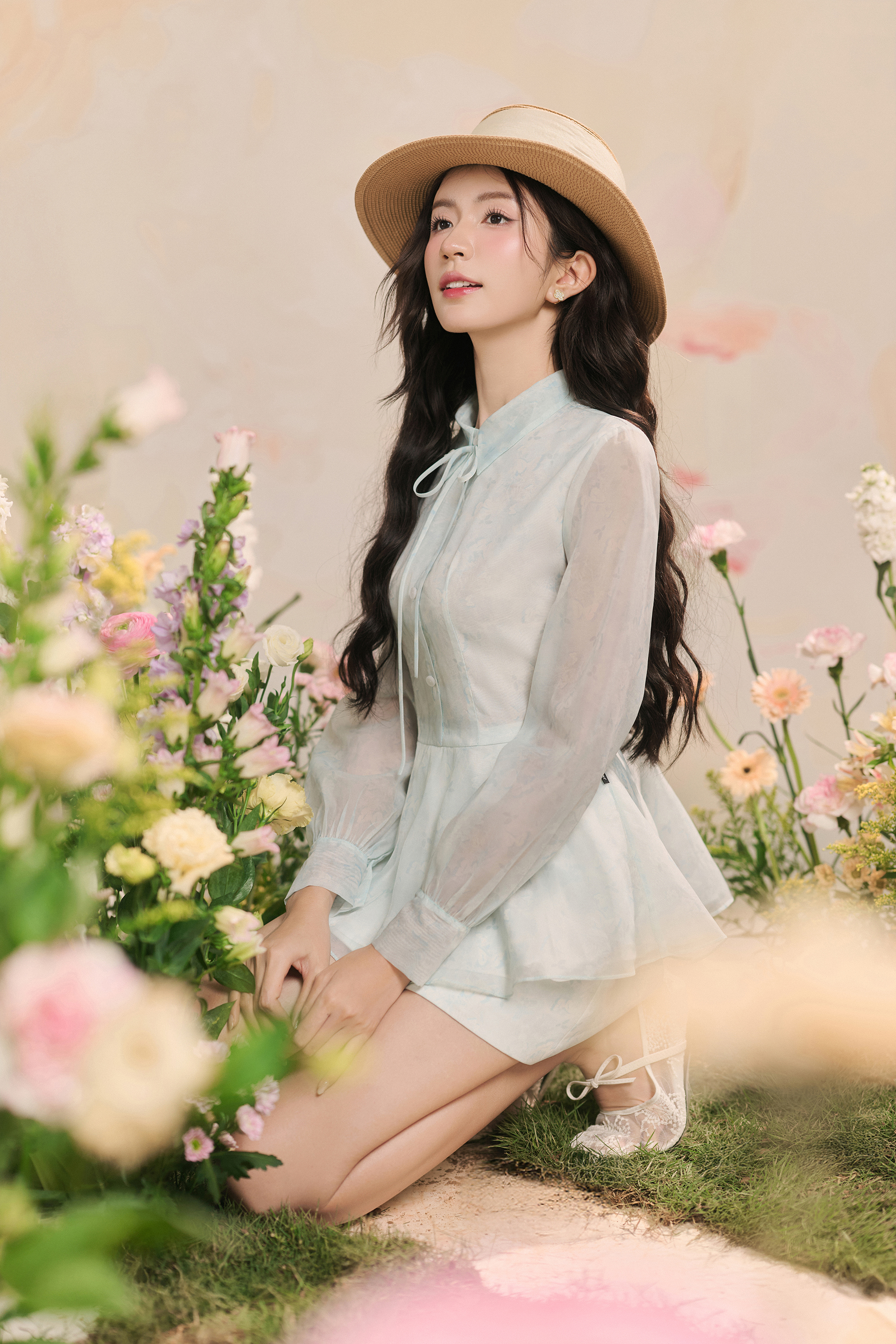 LẠC GIỮA RỪNG MER