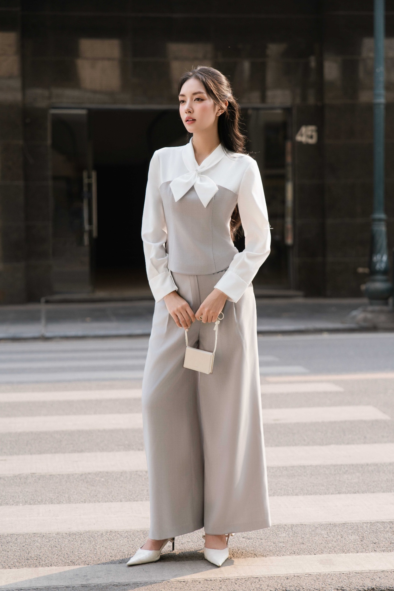 DÒNG CHẢY THANH LỊCH