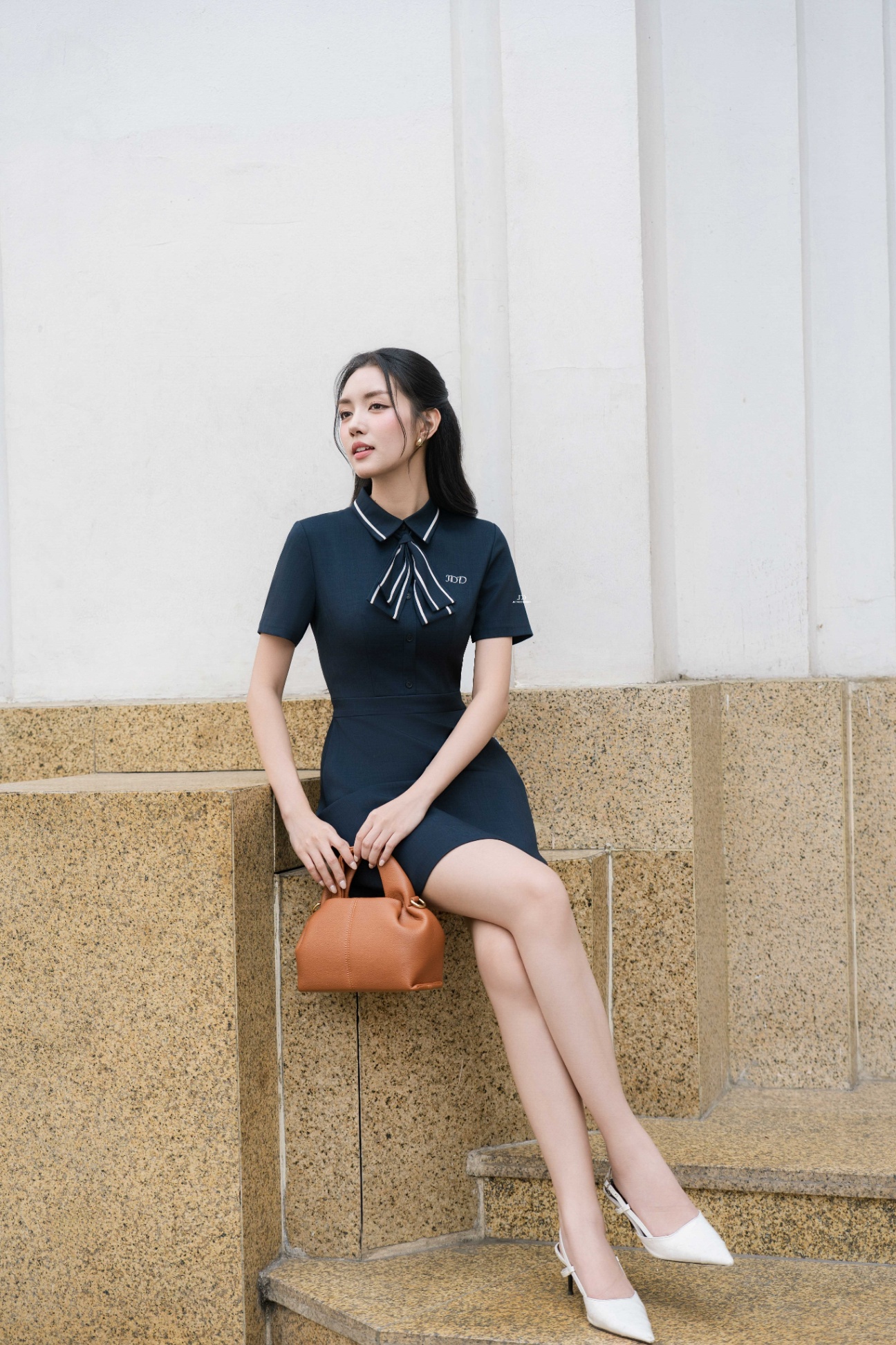 DÒNG CHẢY THANH LỊCH