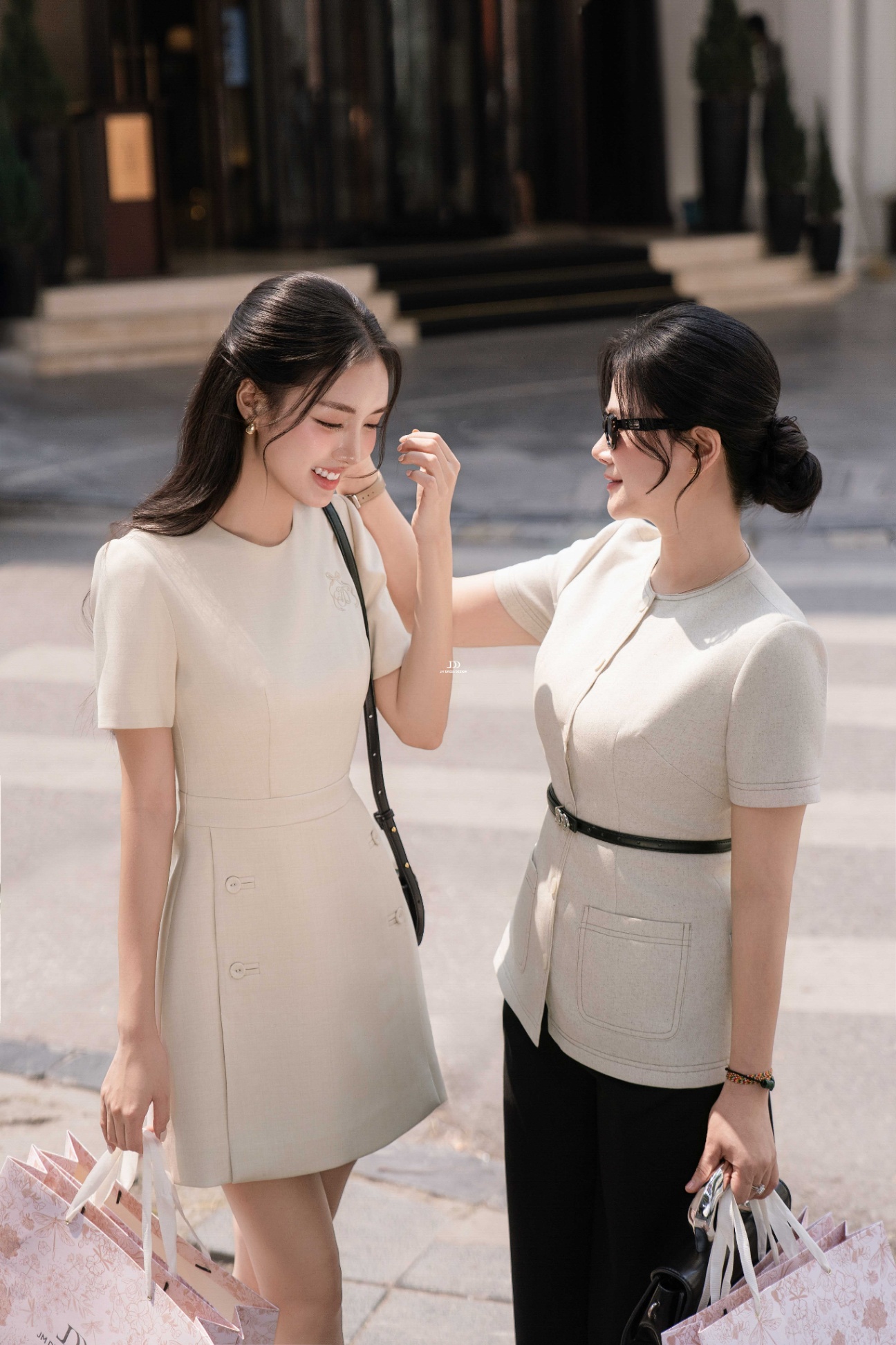 DÒNG CHẢY THANH LỊCH