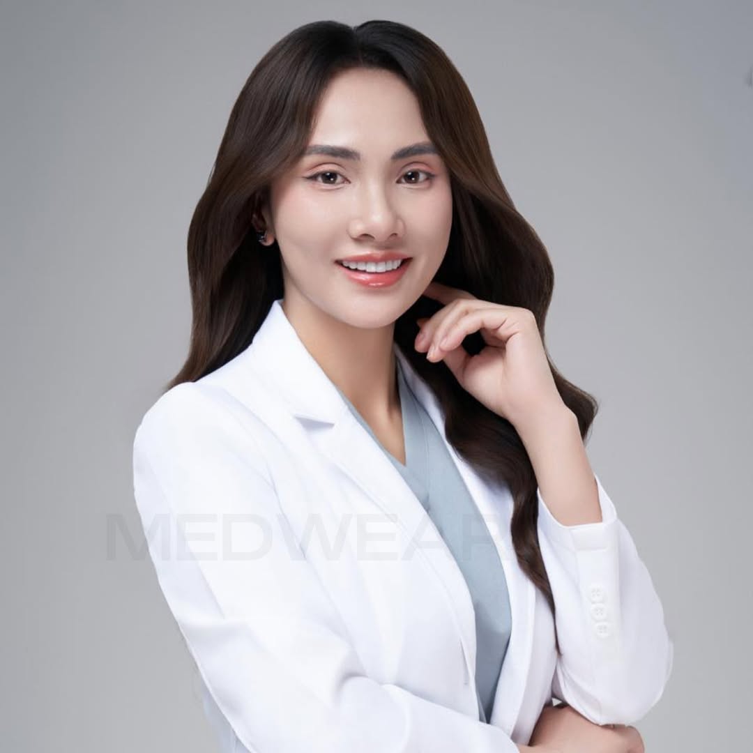 [🆕🇻🇳] Medwear – Thương hiệu thời trang y tế 👕 Top1Fashion 👗   Medwear trân trọng cảm ơn chị Võ Hoàng Yến – Founder Aqua Academy 

Cảm ơn chị đã gửi tặng Medwear hình ảnh Feedback vô cùng ấn tượng trong thiết kế Lily  , shares-0✔️ , likes-3❤️️ , date-2025-08-08 00:34:14🇻🇳🇻🇳🇻🇳📰🆕