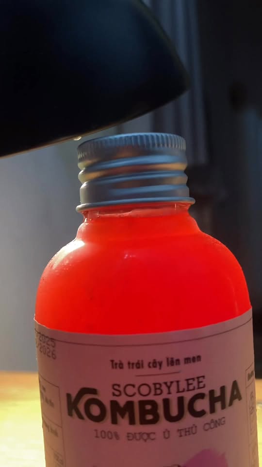 [🆕🇻🇳] Chân gà sả tắc sốt thái Chichicken 🍔 Top1Food  🍜 Trời lạnh lạnh mát mát thì không gì bằng nổi lẩu nóng húp xì xụp.

Ngon thì ngon đó mà … khó tiêu 

Vậy là sẵn nhà có kombucha. Định là lắc đều trước khi u , shares-0✔️ , likes-2❤️️ , date-2025-12-09 05:56:11🇻🇳🇻🇳🇻🇳📰🆕