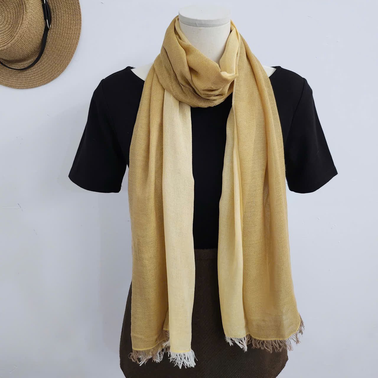 [🆕🇻🇳] Xếp home  (vintagenhatrang)  👕 Top1Fashion 👗  Khăn lạnh mùa thu – đông  Inbox Xếp tư vấn chất liệu – size và giá để chọn được chiếc ưng ý ạ.

Đã lên link shopee.

XẾP HOME
[Chuyên mũ túi cói len móc, t , shares-4✔️ , likes-6❤️️ , date-2025-12-16 16:58:53🇻🇳🇻🇳🇻🇳📰🆕