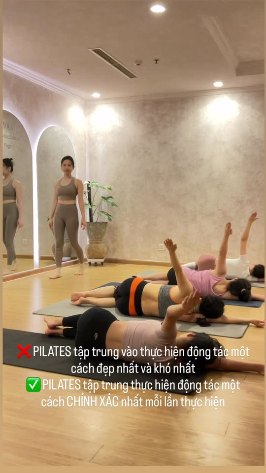 [☕️🇻🇳] Mai Cafe- Cà phê, nước uống và bánh ngọt 🥤 Top1Coffee ☕️ Bên mình nhận bàn tiệc giáng sinh lãng mạn cho 2 người ! Giảm 5% cho khách đặt bàn buổi trưa vào ngày 24/12 ! Buổi tối ưu tiên c , shares-2✔️ , likes-15❤️️ , date-2025-12-15 22:07:05🇻🇳🇻🇳🇻🇳📰🆕