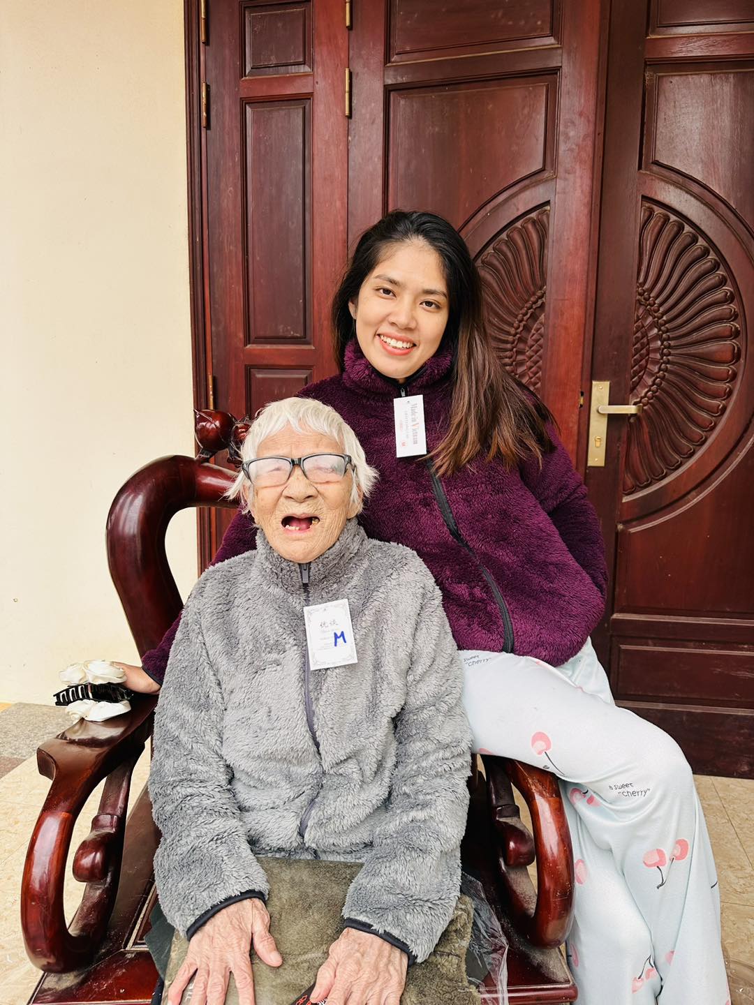 [🆕🇻🇳]  Áo Khoác lông cho bé – Bán buôn bán lẻ các loại quần áo cho trẻ em 🧑‍🧒❤️️👶⭐️ Khi quý zị hỏi áo lông bà có mặc được không? Bà nên mặc màu nào. Câu trả lời của shopp
 , shares-0✔️ , likes-0❤️️ , date-2025-12-27 23:19:11🇻🇳🇻🇳🇻🇳📰🆕