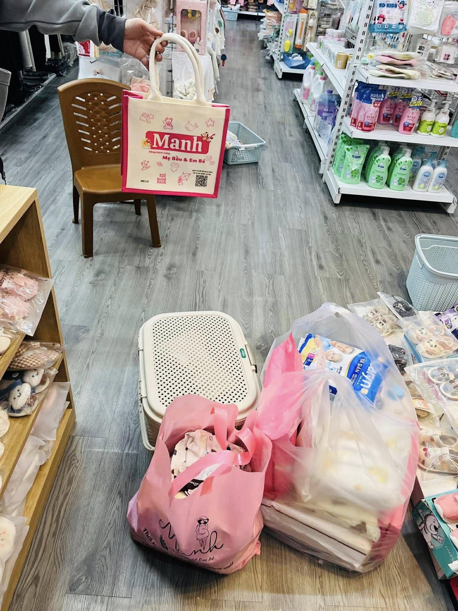 [🆕🇻🇳] Ceci Cela – Born to give you a dose of Feminine 👕 Top1Fashion 👗  Xuân xưa, dáng ngọc  #tết #aodai #cecicela , shares-0✔️ , likes-4❤️️ , date-2026-01-02 01:46:13🇻🇳🇻🇳🇻🇳📰🆕