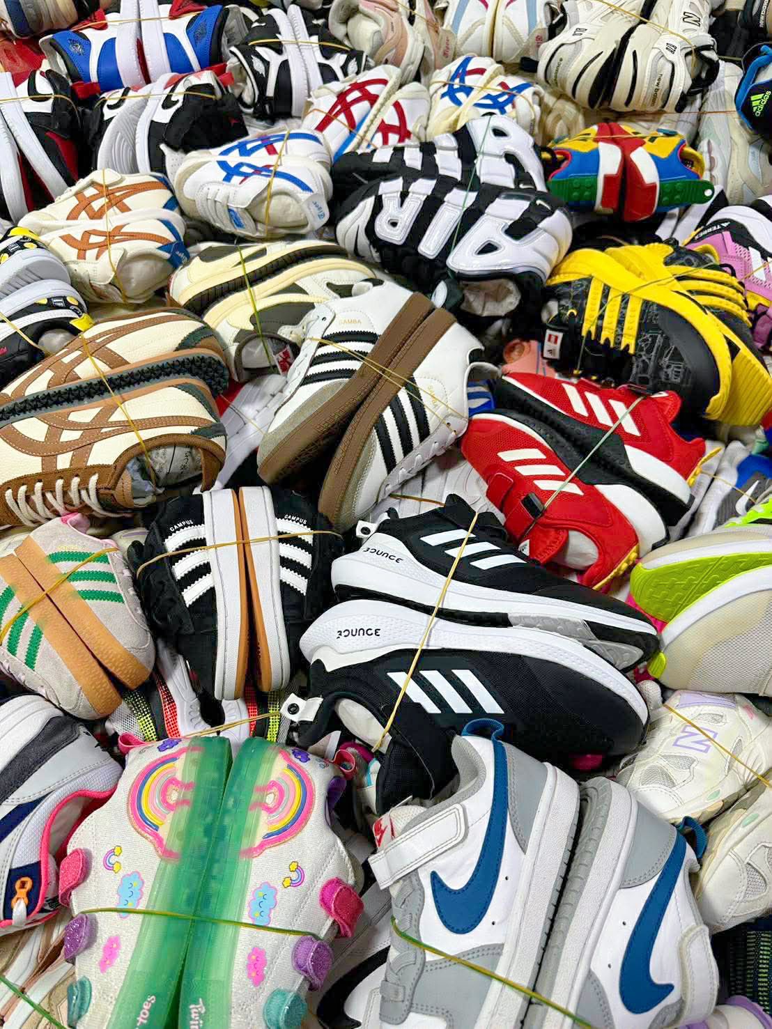 [🆕🇻🇳] Thiên Thần Nhỏ – Mẹ & Bé Gia Lai 🧑‍🧒❤️️👶⭐️ Review Hay – Nhận quà siêu xịn 
——> Món quà Năm mới Nutifood Thiên Thần Nhỏ tặng các Mẹ đây ạ. 

YÊU CON MẸ CHỌN NUTIFOOD

Bước 1: Ba, mẹ đăng ký tham gia  , shares-2✔️ , likes-5❤️️ , date-2025-12-31 22:27:51🇻🇳🇻🇳🇻🇳📰🆕