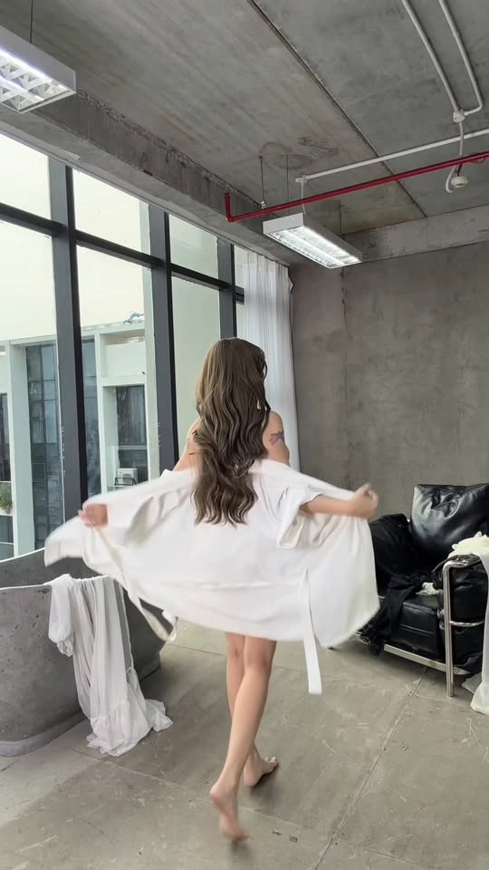 [🆕🇻🇳] KHÁNH THY dress – Thời trang nữ cao cấp hàng đầu tại thành phố Hồ Chí Minh 👕 Top1Fashion 👗  Tnhien thấy yếu đuối mong manh đến mức cần đến 10 anh che chở luog ấy  , shares-0✔️ , likes-1❤️️ , date-2025-12-30 13:07:30🇻🇳🇻🇳🇻🇳📰🆕