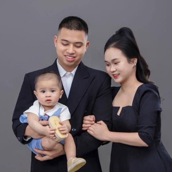 [🆕🇻🇳] Royal Fashion – Thời Trang Trẻ Em Cao Cấp 🧑‍🧒❤️️👶⭐️ 𝐒𝐄𝐓 𝐒𝐎̛ 𝐌𝐈 𝟑 𝐂𝐇𝐈 𝐓𝐈𝐄̂́𝐓 𝐇𝐈𝐈̀𝐍𝐇 𝐗𝐄 Đ𝐀̣𝐏 𝐒𝐀𝐍𝐆 𝐂𝐇𝐀̉𝐍𝐇 𝐂𝐇𝐎 𝐁𝐄́ 𝐈𝐔        
——————————————        
Chất liệu áo vải thô Hàn cao cấp, thoáng khí, thấm hút hút m , shares-0✔️ , likes-1❤️️ , date-2026-01-05 16:33:11🇻🇳🇻🇳🇻🇳📰🆕