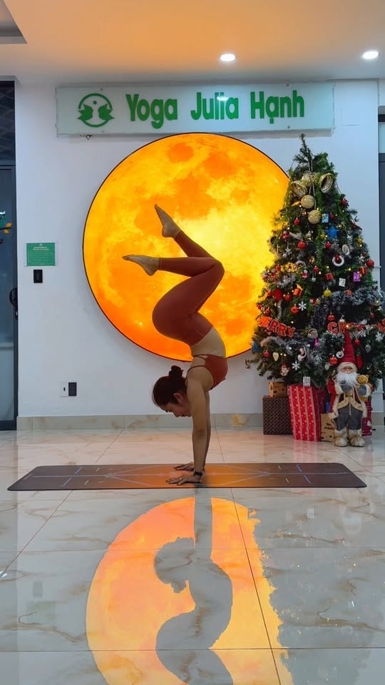 [🆕🇻🇳] F2F Fitness and Yoga – Không gian tập luyện đẳng cấp cùng đội ngũ PT chuyên nghiệp 🧘 Top1Yoga 🤸🏻‍♀️ ZUMBA TẠI F2F – VỪA KHỎE VỪA VUI

Zumba tại F2F một buổi tập cardio đúng nghĩa, được thiết kế để bạn vừa vận động, vừa giải tỏa cảm xúc, vừa đốt mỡ một các , shares-0✔️ , likes-0❤️️ , date-2026-01-03 03:01:24🇻🇳🇻🇳🇻🇳📰🆕