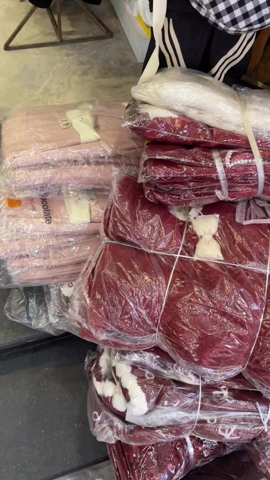 [🆕🇻🇳] Bát Tràng Baby Shop – Mẹ & Bé 🧑‍🧒❤️️👶⭐️  CHECK IN VỚI LINEABON – NHẬN NGAY CAPY “SIU BỰ”
 Chuyến này khỏi cần mua Capybara nữa nha mấy mom.
Shop Bát Tràng đang mở chương trình check-in nhận quà s , shares-17✔️ , likes-17❤️️ , date-2026-01-02 15:45:54🇻🇳🇻🇳🇻🇳📰🆕