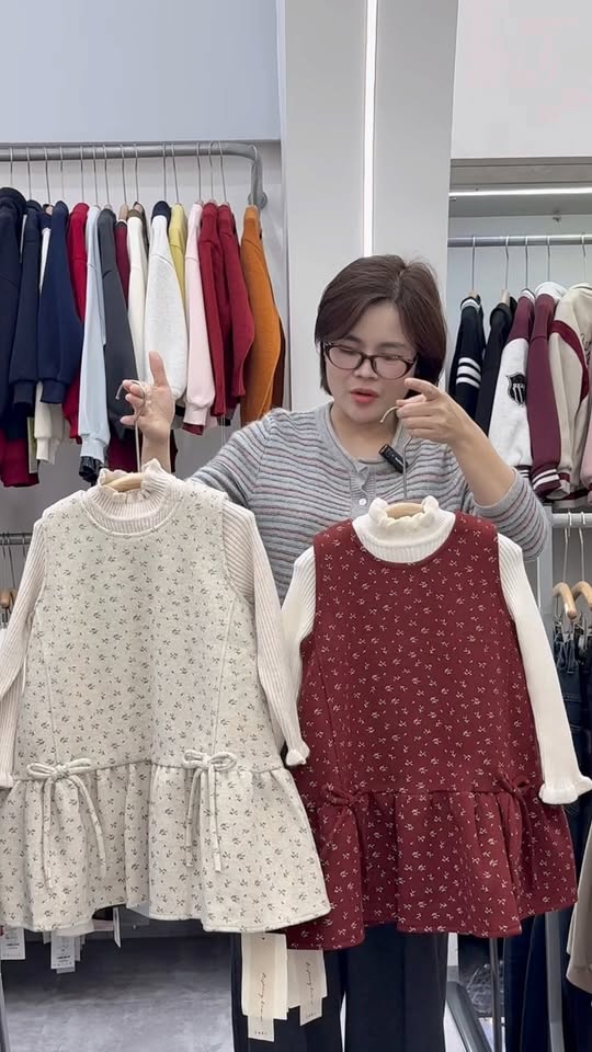 [🆕🇻🇳]  Bb.store – THẾ GIỚI HÀNG HIỆU CỦA BÉ! – Chuyên hàng sơ sinh, xách tay cho Mẹ và Bé 🧑‍🧒❤️️👶⭐️  SOS EM CÒN ÍT KHĂN ƯỚT GOLDGI EM XẢ KHO NỐT LUÔN Ạ COMBO 2 GÓI CHỈ MẤY CHỤC KA 
Nhanh tay chốt liền cả nhà ơiiii 
 Dòng khăn ướt bao mê, mẹ nào cũng thích , shares-1✔️ , likes-3❤️️ , date-2026-01-04 18:31:00🇻🇳🇻🇳🇻🇳📰🆕