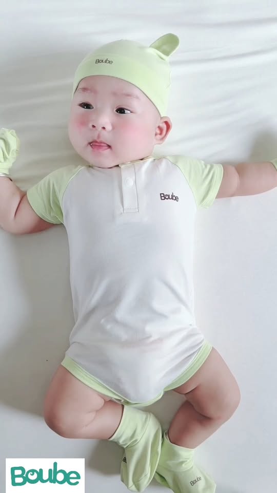 [🆕🇻🇳] Boube – Newborn & Baby Clothes – The Best for Babies 🧑‍🧒❤️️👶⭐️  Tay rapglan con diện lên khỏe khoắn, trông kháu khỉnh quá phải không mẹ. Cùng với thiết kế mới là set phụ kiện cùng tông màu, hãy chat ngay để nhận thêm t , shares-0✔️ , likes-4❤️️ , date-2026-01-04 21:43:58🇻🇳🇻🇳🇻🇳📰🆕