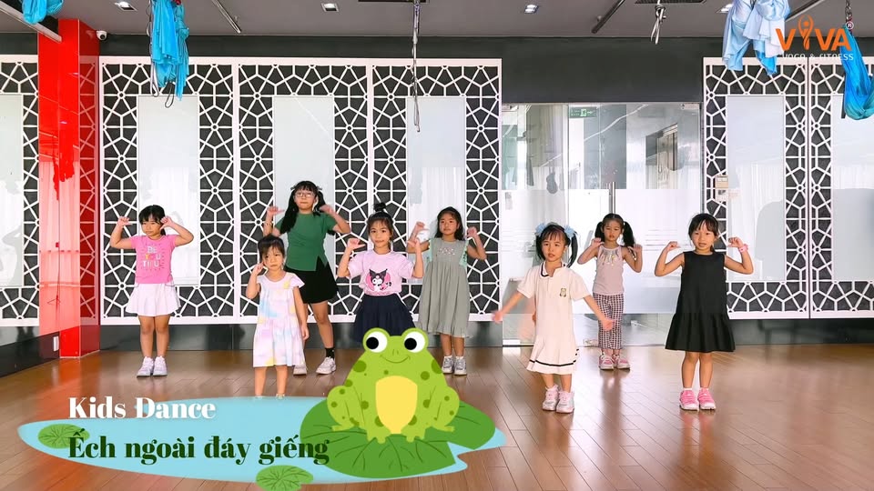 [???] ViVa Yoga & Fitness  ? Top1Yoga ??‍♀️ Kids Dance – Ếch Ngoài Đáy Giếng – bài nhảy siêu đáng yêu đến từ các bé lớp Kids Dance ViVa Quận 7
Lớp nhảy dành cho thiếu nhi từ 5 tuổi trở lên. Cùng xem  , shares-0✔️ , likes-9❤️️ , date-2026-01-08 02:00:38????????