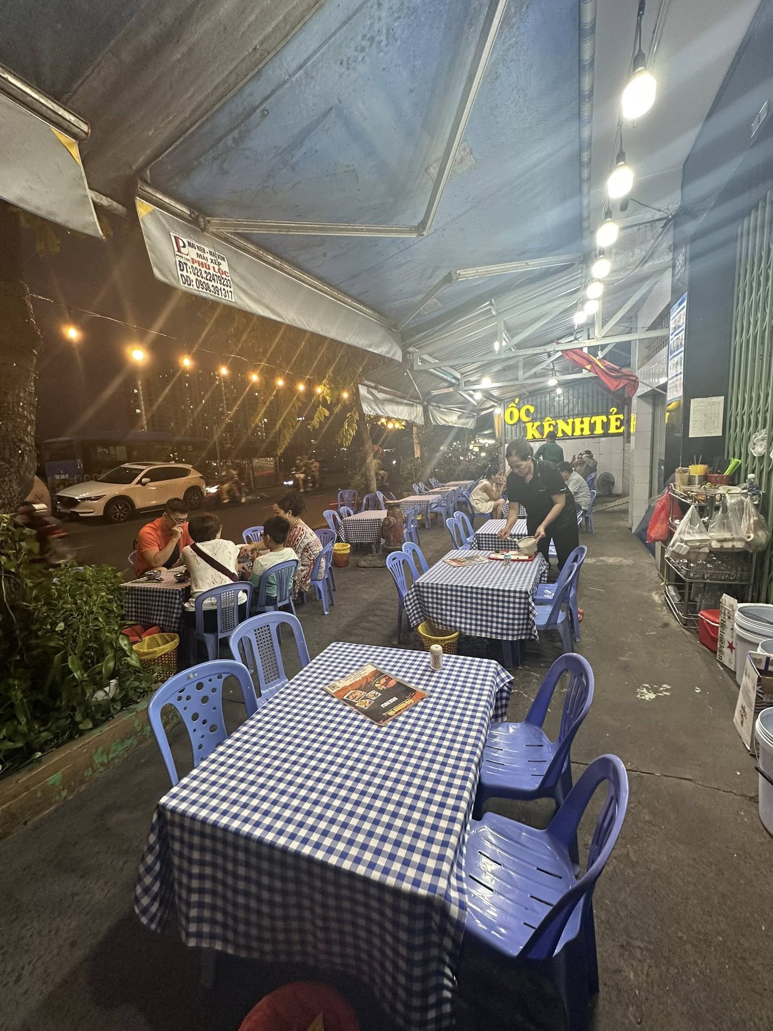 [🆕🇻🇳] Ốc Kênh Tẻ – Chuyên phục vụ các loại nghêu, sò, ốc tươi ngon các loại 🍔 Top1Food  🍜 Đăng ảnh đóng đơn ship món ngoài khách mới tưởng đâu quán này chỉ bán đem về thui. ￼￼Dạ em có bán ăn tại chỗ luôn chứ không chỉ có ship đi thui đâu, luôn s , shares-0✔️ , likes-6❤️️ , date-2026-01-08 17:20:00🇻🇳🇻🇳🇻🇳📰🆕