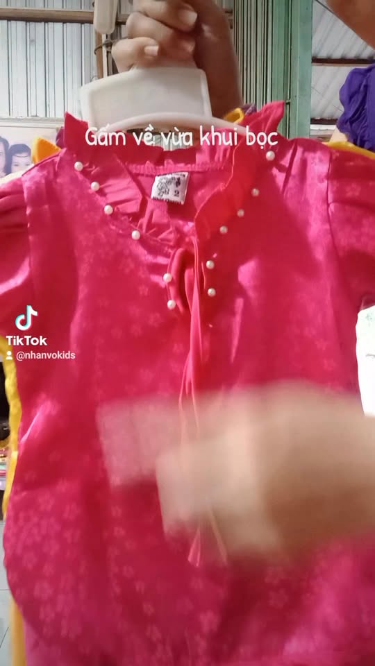 [🆕🇻🇳] ĐỒ BỘ BÉ GÁI – Chuyên quần áo bé gái 1 tuổi đến 5 tuổi 🧑‍🧒❤️️👶⭐️ Combo 5 bộ gấm đính ngọc cho bé 200k miễn ship
Size 8 đến 18kg siêu xinh , shares-0✔️ , likes-16❤️️ , date-2026-01-07 05:09:33🇻🇳🇻🇳🇻🇳📰🆕