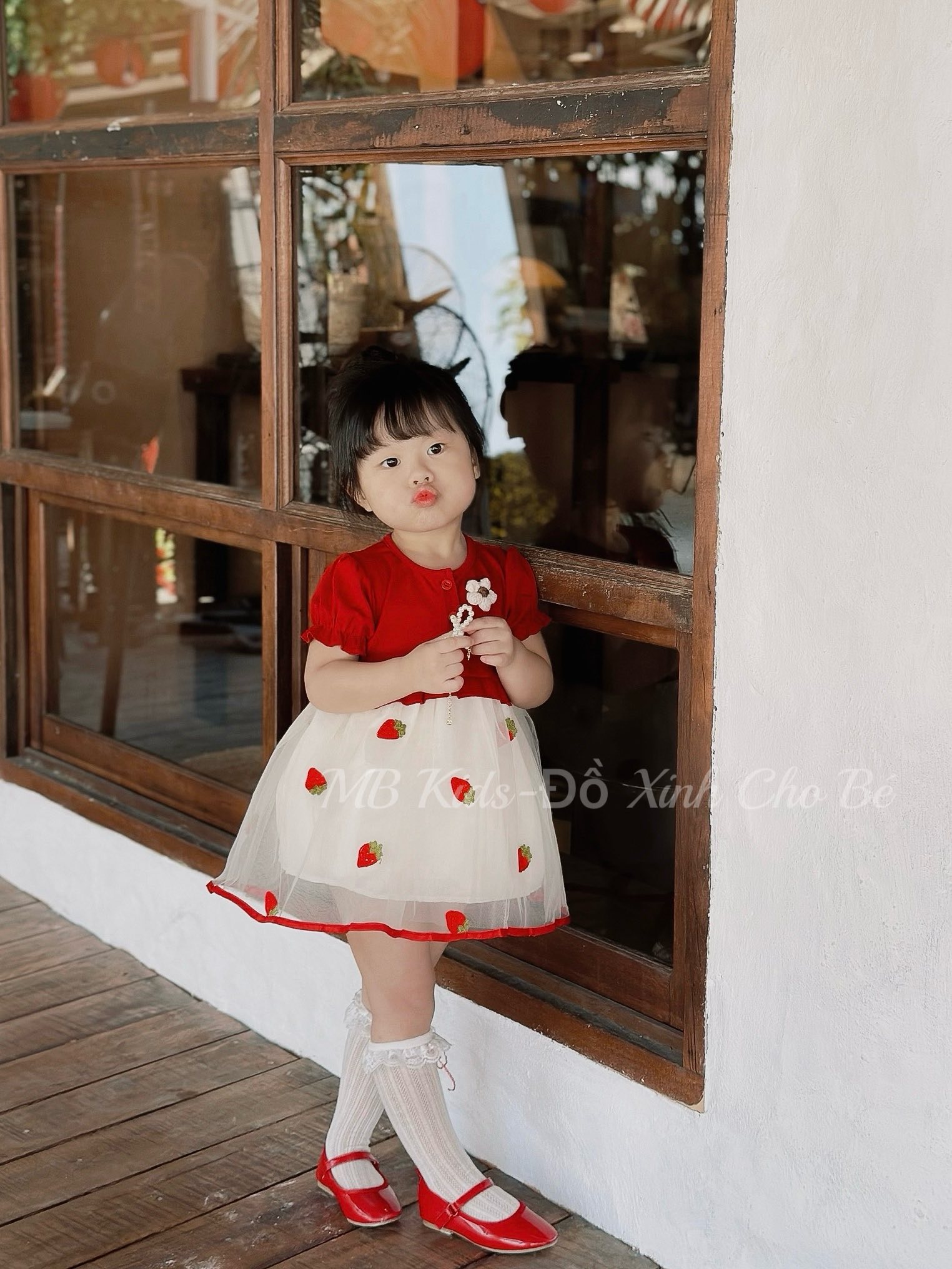 [🆕🇻🇳] Anlekids – Chuyên trọn gói sơ sinh 🧑‍🧒❤️️👶⭐️ Ủ xô 4 lớp Tai cảm xúc 2 mặt …!
Ủ xô 4L cảm xúc 2 mặt Win mẫu mới có hàng!
Ủ xô Muslin thoáng mát,hoạ tiết bắt mắt : 1 mặt hình thú-1 mặt xô màu phù hợp  , shares-1✔️ , likes-0❤️️ , date-2026-01-10 22:15:16🇻🇳🇻🇳🇻🇳📰🆕