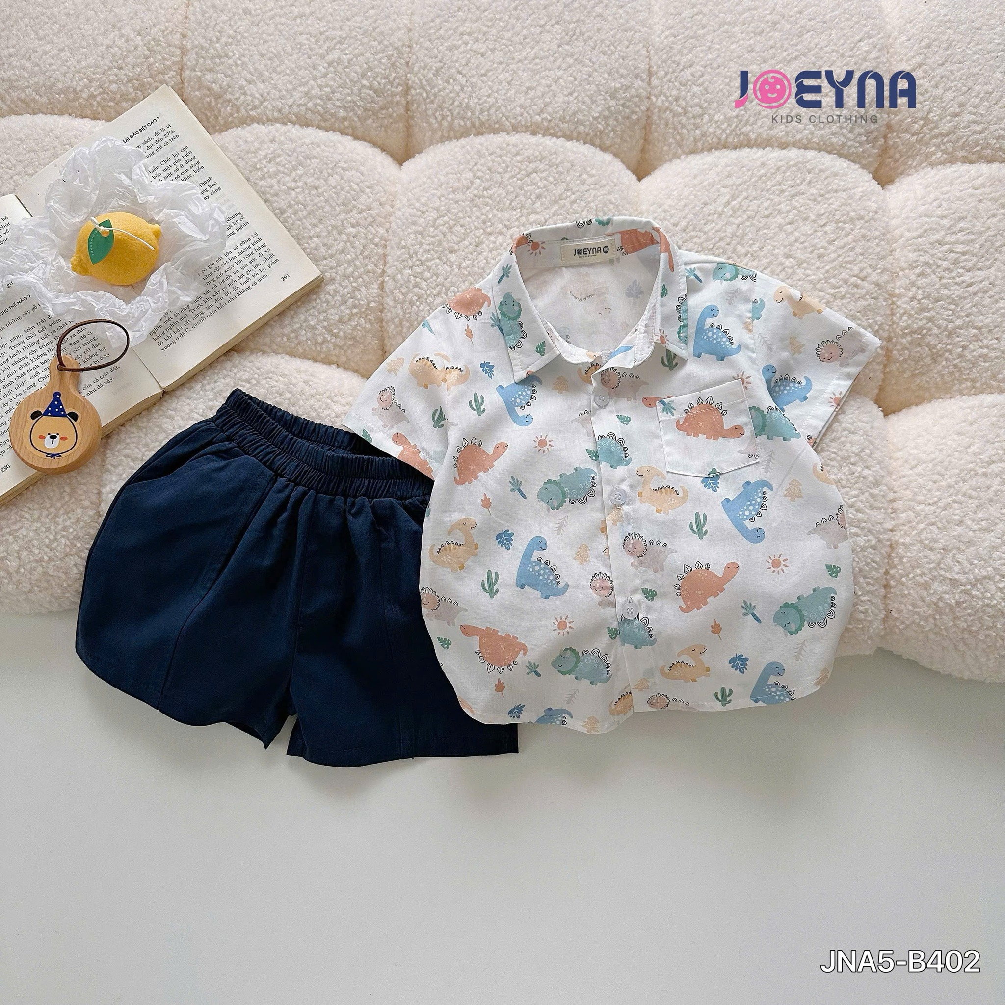 [🆕🇻🇳]  Bu baby wear Vietnam-Thời trang trẻ em cao cấp 🧑‍🧒❤️️👶⭐️ 𝐒𝐄𝐓 𝐁𝐎̣̂ 𝐒𝐎̛ 𝐌𝐈 𝐂𝐎̣̂𝐂 𝐇𝐎̣𝐀 𝐓𝐈𝐄̂́𝐓 𝐊𝐇𝐔̉𝐍𝐆 𝐋𝐎𝐍𝐆
 Chất liệu áo thô Hàn, quần kaki mềm mại, con thoải mái vận động
Thiết kế áo sơ mi phối túi cá tính, đ , shares-0✔️ , likes-0❤️️ , date-2026-01-06 22:42:04🇻🇳🇻🇳🇻🇳📰🆕