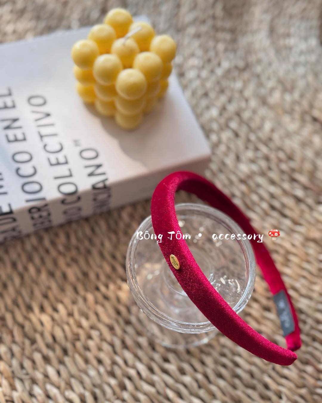 [???]  Bông Tôm clothing shop – Chuyên cung cấp sỉ,lẻ hàng quảng châu  ?‍?❤️️?⭐️  Điểm đỏ cho bé và mẹ ná 

Phụ kiện bờm xinh rung rinh đón Tết. Phối từ áo dài tới style công chúa là bao ưng, hết ý

 Hàng có sẵn ạ

Ib shop để tư vấn mẫu , shares-1✔️ , likes-2❤️️ , date-2026-01-09 21:11:31????????