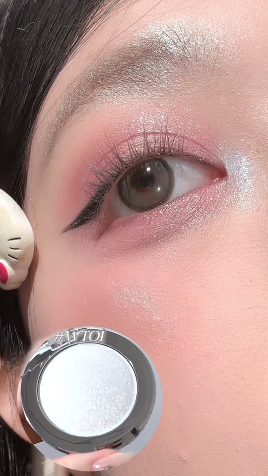 [🆕🇻🇳] FOCALLURE_vn – Color the Life 💅💇 Top1Makeup 💕👄  Every glance is filled with sparkle.
#focallure #focallurevn #MakeUp #highlighter #shinythings #fypシ #fyp , shares-0✔️ , likes-14❤️️ , date-2026-01-09 02:00:09🇻🇳🇻🇳🇻🇳📰🆕