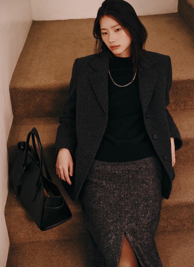 [🆕🇻🇳] Kate By Linh Nguyen – Kim Mã 😎❤️️⭐️ Tinh hoa của nghệ thuật đính kết thủ công cùng sự chỉn chu, cầu kì trong phom dáng để tôn lên sắc vóc của người phụ nữ Việt được tái hiện rõ nét qua chiếc  , shares-0✔️ , likes-3❤️️ , date-2026-01-11 16:11:39🇻🇳🇻🇳🇻🇳📰🆕