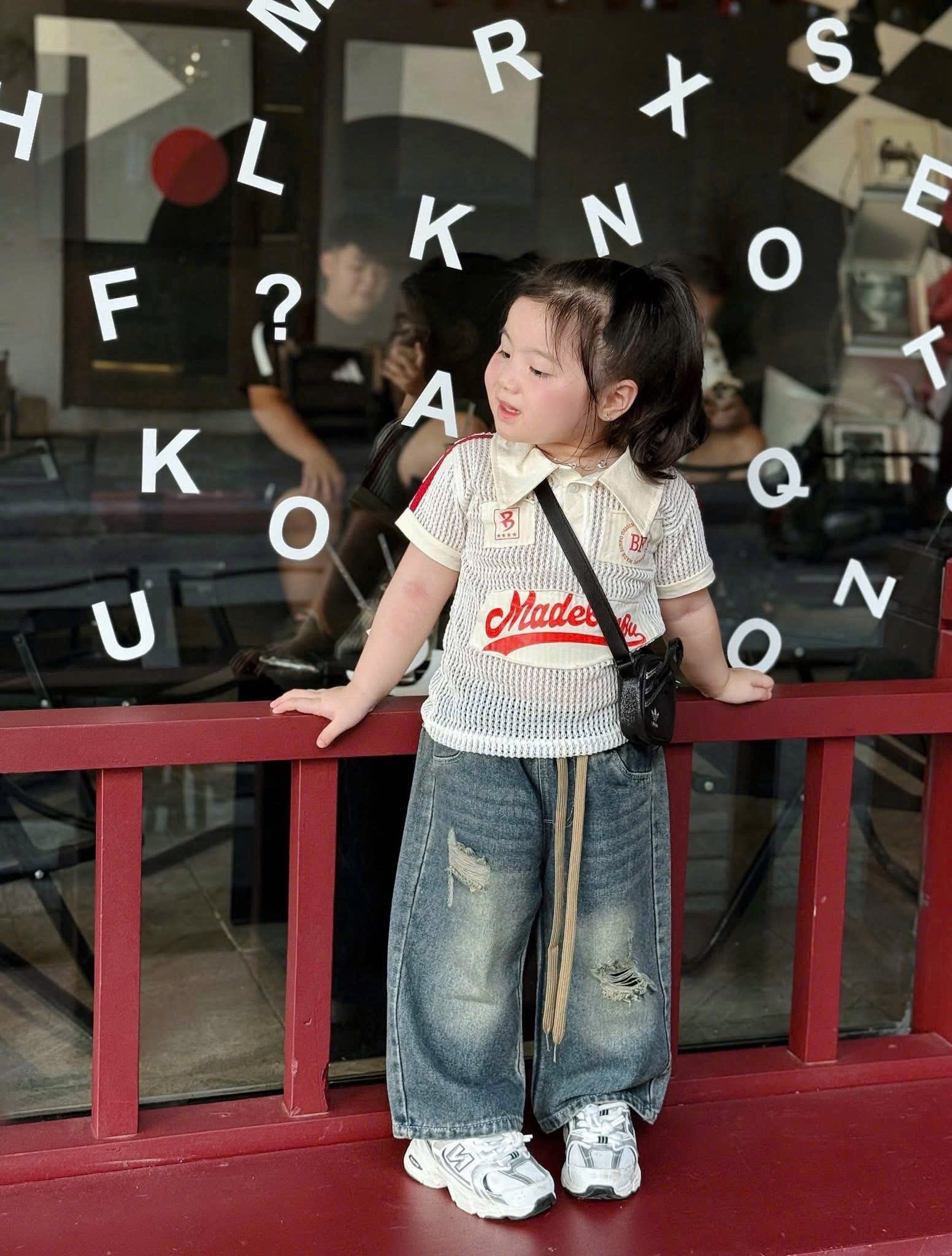 Ameca Humanoid Robot AI Platform [🤖🇻🇳]