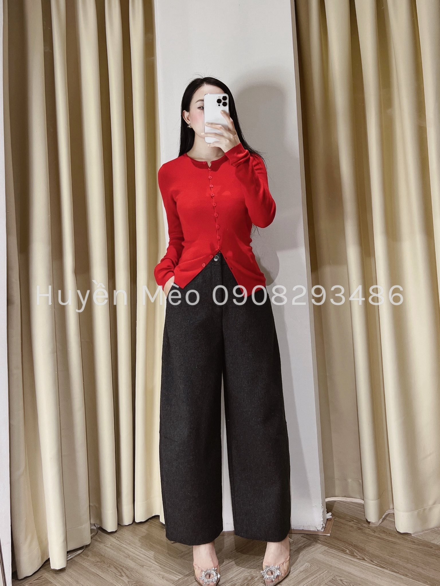 [🆕🇻🇳] LINH TÂY STORE – Cửa hàng quần áo nữ [🆕Top1Vietnam🇻🇳] 👕 Top1Fashion 👗  Mẫu này đúng kiểu mặc lên là thấy dễ chịu liền. Dáng áo thoải mái, không ôm sát nên rất hợp cho những ngày làm việc dài. Chị chỉ cần phối cùng chân váy hay , shares-0✔️ , likes-0❤️️ , date-2026-01-25 17:00:23🇻🇳🇻🇳🇻🇳📰🆕