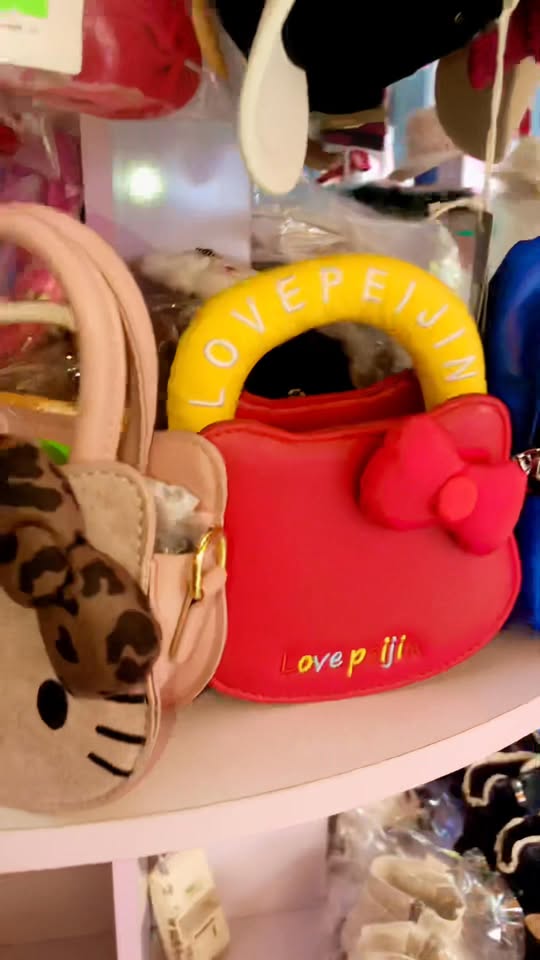 [🆕🇻🇳] Mom Kevin – Chuyên hàng mẹ và bé 🧑‍🧒❤️️👶⭐️ Nụ cười của chàng nông dân nhí – là niềm hạnh phúc  của mẹ.

Chàng trai 8 tuổi của mẹ dạo này lớn thật rồi.
Biết lý luận, biết đặt câu hỏi, biết “vặn” mẹ n , shares-0✔️ , likes-6❤️️ , date-2026-01-12 16:31:02🇻🇳🇻🇳🇻🇳📰🆕