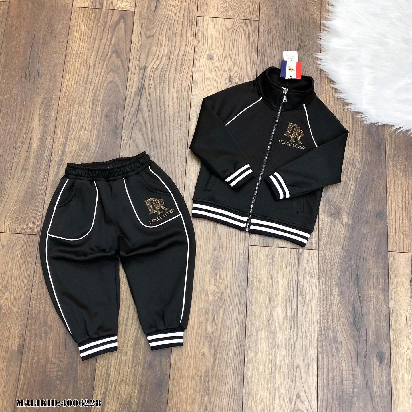 [🆕🇻🇳] 𝗧𝗜𝗡𝗧𝗜𝗡𝗞𝗜𝗗𝗦 🍂 V i n t a g e • C lo t h i n g & M o r e • 🍂  🧑‍🧒❤️️👶⭐️ Săn sale các Mẹ ới @fan cứng , shares-0✔️ , likes-212❤️️ , date-2026-01-15 01:30:36🇻🇳🇻🇳🇻🇳📰🆕