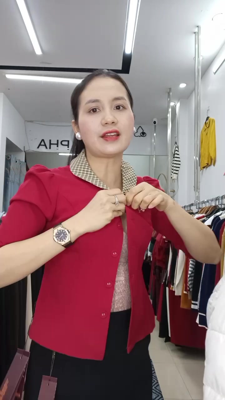 [🆕🇻🇳] Trang Mun – Cửa hàng tạp hóa [🆕Top1Vietnam🇻🇳] 👕 Top1Fashion 👗  Túi xinh 
#29k
 , shares-1✔️ , likes-6❤️️ , date-2025-10-05 20:44:57🇻🇳🇻🇳🇻🇳📰🆕
