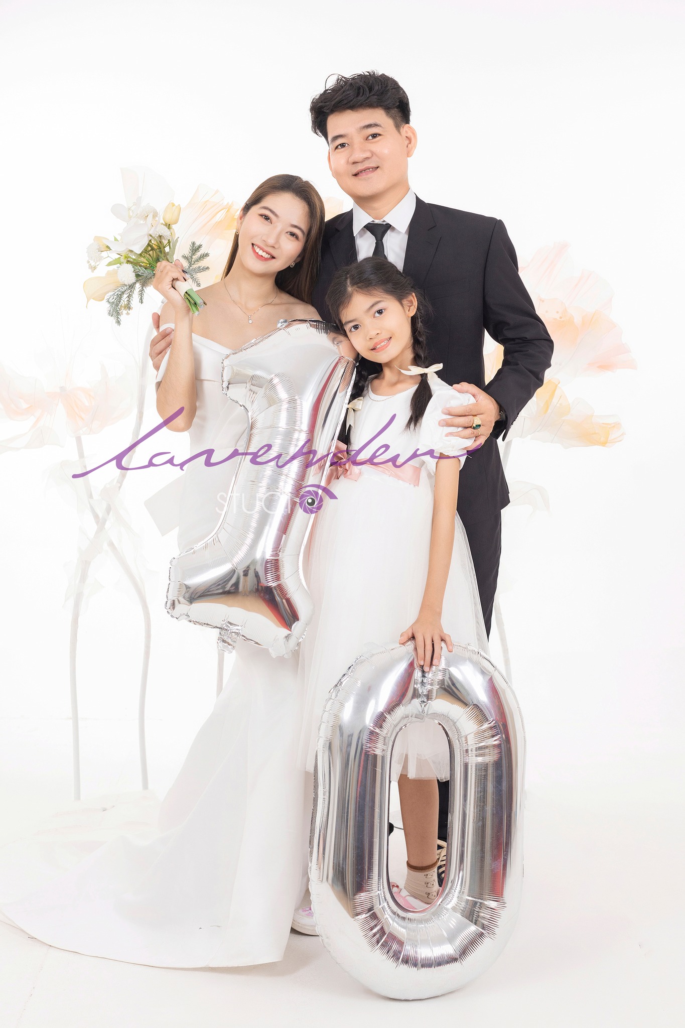 Đặt lịch chụp ảnh gia đình Tết 2026 tại Hà Nội sớm – Ưu đãi hấp dẫn Đặt lịch chụp ảnh gia đình Tết 2026 tại Hà Nội sớm – Ưu đãi hấp dẫn