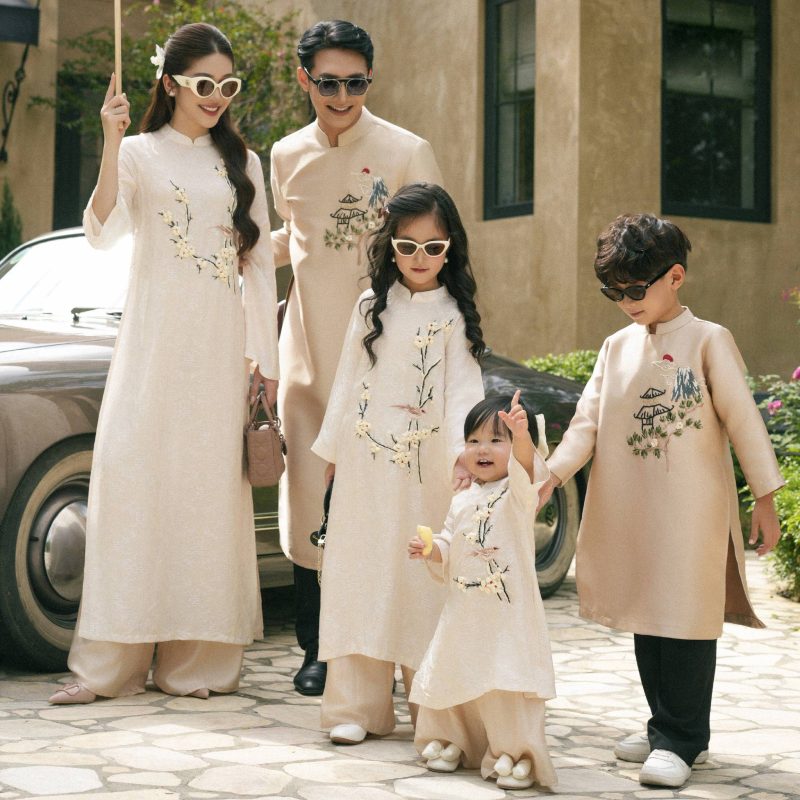 Đặt lịch chụp ảnh gia đình Tết 2026 tại Hà Nội sớm – Ưu đãi hấp dẫn Đặt lịch chụp ảnh gia đình Tết 2026 tại Hà Nội sớm – Ưu đãi hấp dẫn