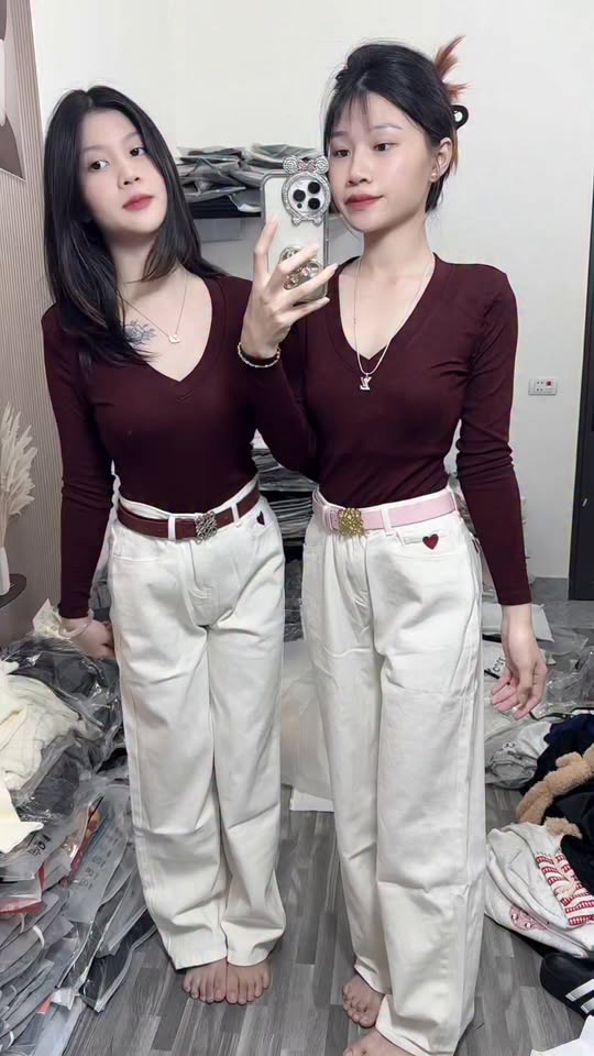 [🆕🇻🇳] Đan Kids – Chuyên bộ tole, Pijama tole cao cấp cho bé 🧑‍🧒❤️️👶⭐️  𝐁𝐀𝐁𝐘𝐃𝐎𝐋𝐋 𝐓𝐍𝐐𝐃 𝐌𝐄̣ & 𝐁𝐄́
 𝐒𝐚̆́𝐦 𝐧𝐠𝐚𝐲 𝟏 𝐬𝐞𝐭 𝐭𝐞̂́𝐭 𝟐 𝐦𝐞̣ 𝐜𝐨𝐧 𝐜𝐮̀𝐧𝐠 𝐝𝐢𝐞̣̂𝐧 𝐧𝐡𝐚 𝐦𝐨𝐦 𝐨̛𝐢 

Mẹ : M – L – XL ( 42kg – 68kg)
Bé size : s5 – S( 10kg – 34kg)

       , shares-0✔️ , likes-4❤️️ , date-2026-01-17 19:33:33🇻🇳🇻🇳🇻🇳📰🆕