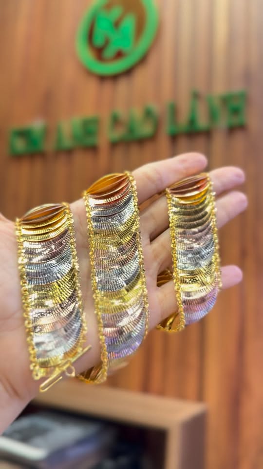 [🆕🇻🇳]  Tuyên Thuỳ Hải Phòng Shop Quần Áo Trẻ Em-Đồ Sơ Sinh-Giày Dép-Bỉm 🧑‍🧒❤️️👶⭐️ 1 từ thôi ak. Vuýpppp luôn các bác ơi. Giá cực yêu thương a , shares-0✔️ , likes-335❤️️ , date-2026-01-31 17:05:15🇻🇳🇻🇳🇻🇳📰🆕