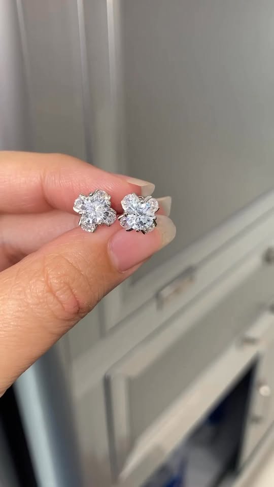 [🆕🇻🇳] M.GAO – Quần áo – Thương hiệu [🆕Top1Vietnam🇻🇳] 👕 Top1Fashion 👗  “Set Serene Linen” – mang vẻ đẹp tối giản và thanh khiết, được chế tác từ linen cao cấp sắc kem sữa dịu nhẹ. Phom dáng suông tay cánh dơi kết hợp cùng chân , shares-2✔️ , likes-59❤️️ , date-2026-01-29 18:26:35🇻🇳🇻🇳🇻🇳📰🆕