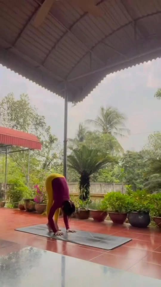 [🆕🇻🇳] HÙNG HANDSTAND-Thăng Bằng Tay Là Dễ  [🆕Top1Vietnam🇻🇳] ⚽ Top1Sport ⛹️‍♂️ Phần 7 của Hành trình 30 ngày thử thách tập Handstand của Giang Le 

Ngắm các siêu mẫu của HUNG HANDSTAND nha

====================================

Thông  , shares-0✔️ , likes-1❤️️ , date-2026-02-01 22:12:52🇻🇳🇻🇳🇻🇳📰🆕