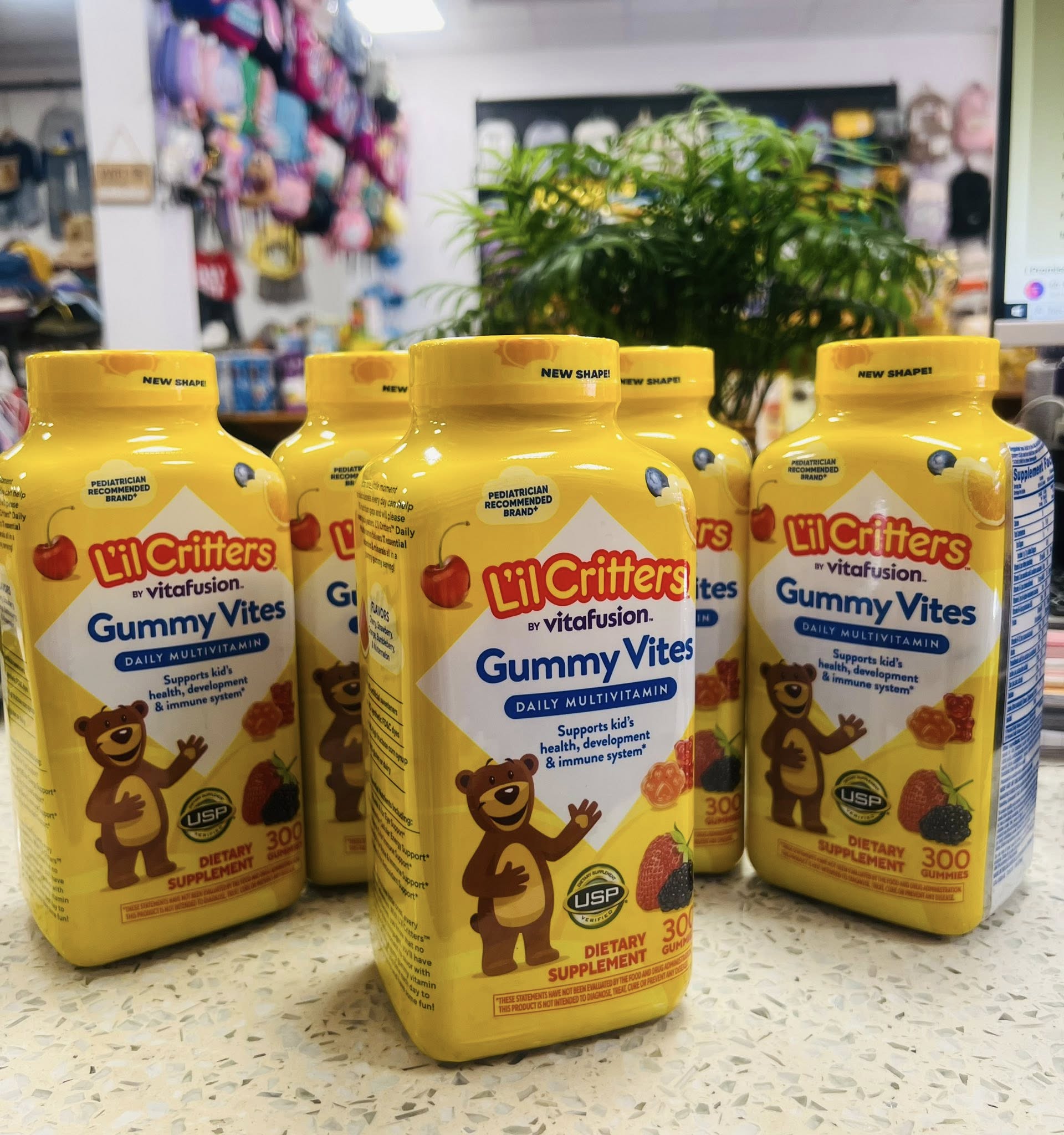 [🆕🇻🇳]  Shop Mỹ Vy – Chuyên thời trang trẻ em, thực phẩm, dược phẩm, vật dụng chuyên cho bé và trẻ 🧑‍🧒❤️️👶⭐️  ￼ Kẹo gấu dẻo gummy vites vitamin tổng hợp cho bé 300 viên Mỹ

— Kẹo gấu dẻo Gummy Vites là một lựa chọn tốt để bổ sung vitamin và khoáng chất cho trẻ em. , shares-0✔️ , likes-4❤️️ , date-2026-02-02 18:56:38🇻🇳🇻🇳🇻🇳📰🆕