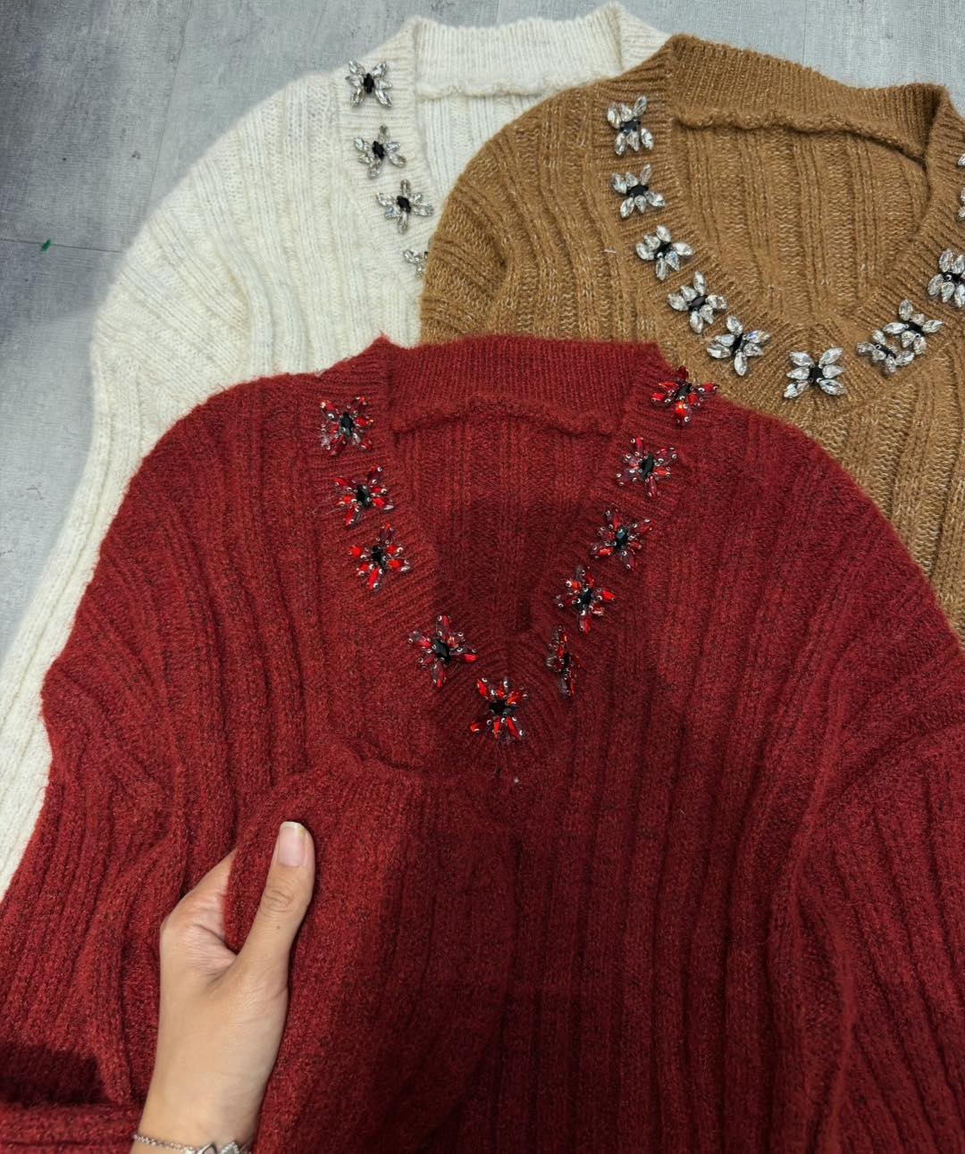 [🆕🇻🇳] Dimo shop – 422 núi thành – Cửa hàng quần áo nữ [🆕Top1Vietnam🇻🇳] 👕 Top1Fashion 👗  Sốc 1xx cho em len đủ 3 màu này 
 , shares-0✔️ , likes-4❤️️ , date-2026-02-03 00:20:53🇻🇳🇻🇳🇻🇳📰🆕