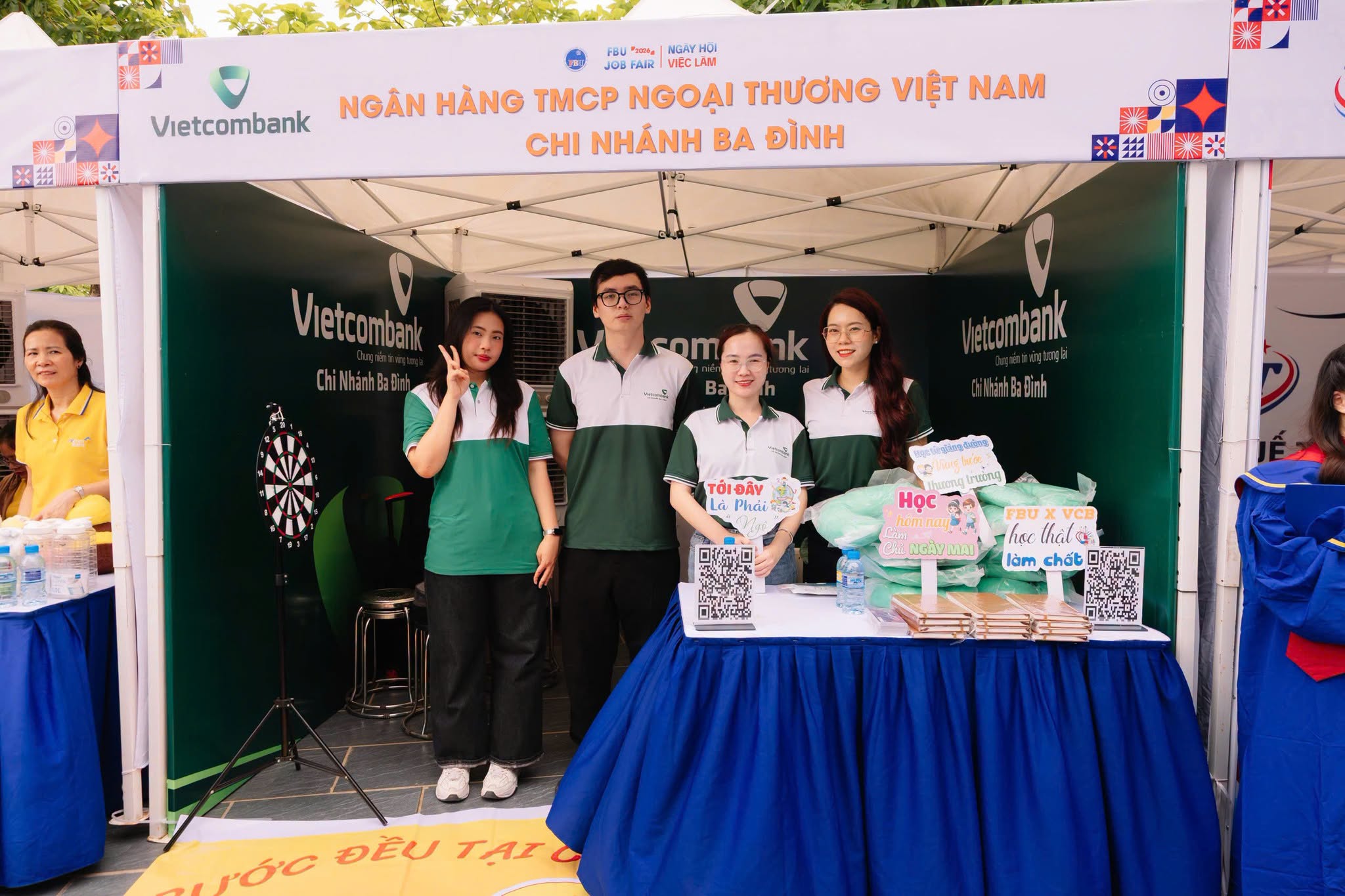 [🆕🇻🇳] Trường Đại học Tài chính – Ngân hàng Hà Nội 📚 Top1Learn 📕 [NGÀY HỘI VIỆC LÀM NĂM 2026]

Hòa cùng không khí rộn ràng của Lễ tốt nghiệp, Ngày hội việc làm chính là cơ hội vàng để các bạn chuẩn bị cho tương lai, hiện